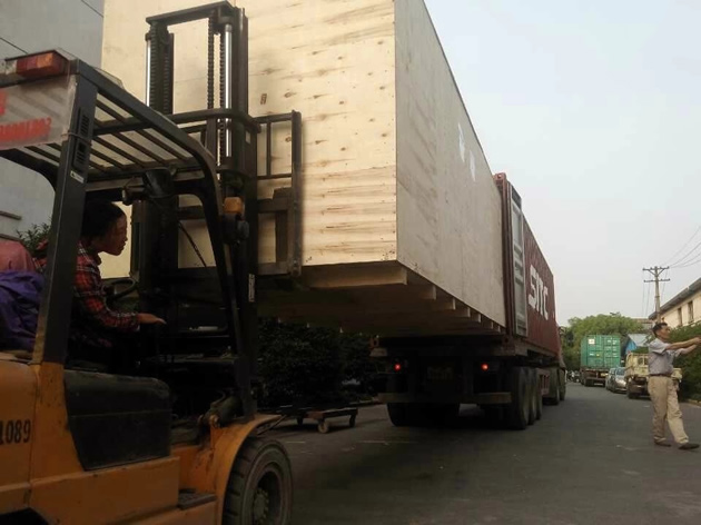 大型機械(xie)設備出口包(bao)裝